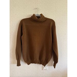 Italian wool Madrigal sweater